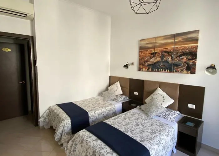Roomz Romestay